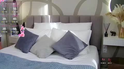 wow  jullia online show from 26, 9, 2025