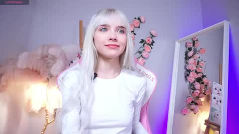 Snapshot of wow_angel chatting on 3, 5, 2026 wow_angel online show from 3, 5, 2026
