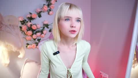 Snapshot of wow_angel chatting on 27, 5, 2026 wow_angel online show from 27, 5, 2026