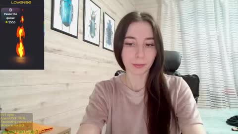 Snapshot of wow_porno_ chatting on 6, 3, 2025 Anna  online show from 6, 3, 2025