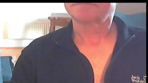 Snapshot of wuki123 chatting on 9, 4, 2026 Wuki online show from 9, 4, 2026