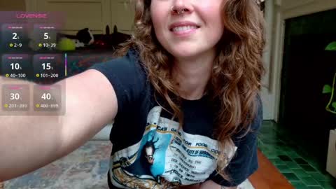 Snapshot of wutangwendy chatting on 28, 5, 2026 wutangwendy online show from 28, 5, 2026