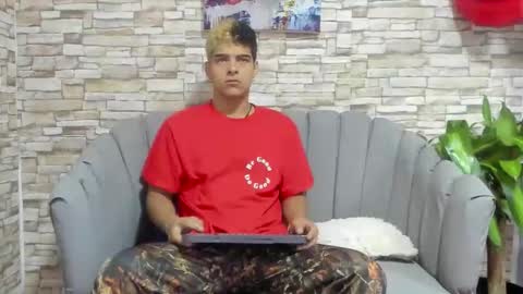 wyatt online show from 16, 9, 2025