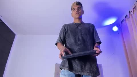 wyatt online show from 20, 9, 2025