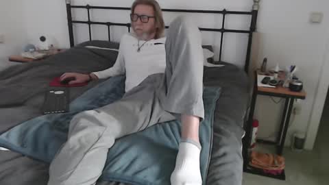 WyattEarp64 online show from 19, 2, 2025