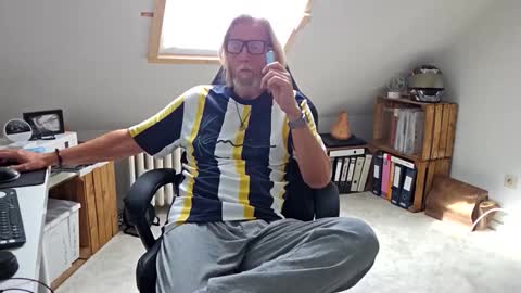 WyattEarp64 online show from 11, 9, 2025