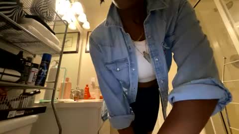 Snapshot of wynterheat chatting on 14, 7, 2026 Wynter Heat online show from 14, 7, 2026