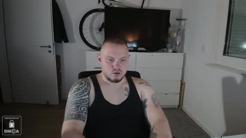 x19marco93x online show from 12, 12, 2024