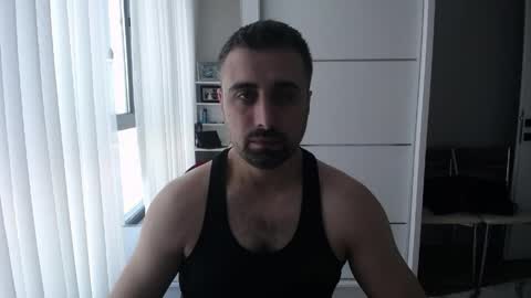 Snapshot of x_____0_____x chatting on 1, 4, 2026 Mr. Lonely online show from 1, 4, 2026