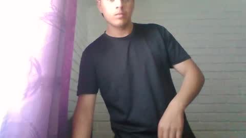 Snapshot of x_andrescam chatting on 31, 12, 2024 x_andrescam online show from 31, 12, 2024