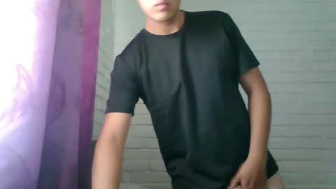 Snapshot of x_andrescam chatting on 27, 2, 2025 x_andrescam online show from 27, 2, 2025