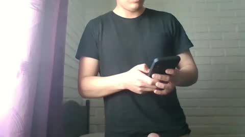 Snapshot of x_andrescam chatting on 13, 10, 2025 x_andrescam online show from 13, 10, 2025