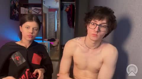 Snapshot of x_files_t chatting on 3, 2, 2026 Philipp and Este online show from 3, 2, 2026