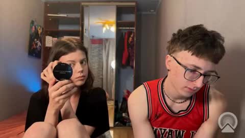 Snapshot of x_files_t chatting on 9, 2, 2026 Philipp and Este online show from 9, 2, 2026