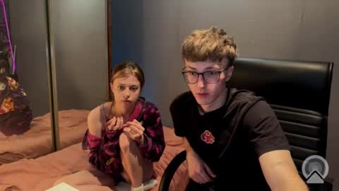 Snapshot of x_files_t chatting on 3, 3, 2026 Philipp and Este online show from 3, 3, 2026