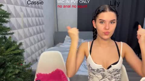 wiwi clap clap cat baby girl online show from 9, 1, 2026