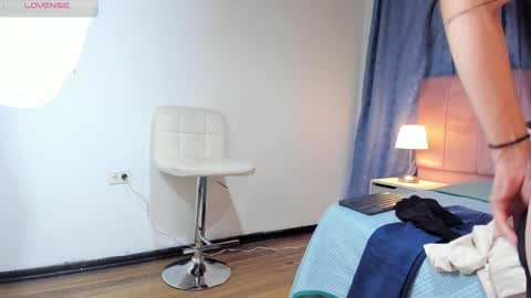 x_milu online show from 19, 1, 2025