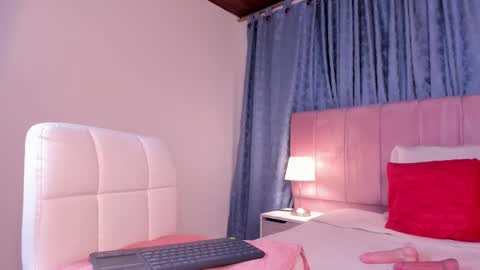 x_milu online show from 14, 2, 2025