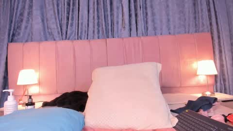 x_milu online show from 12, 3, 2025