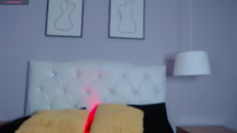 aurora  online show from 22, 9, 2025