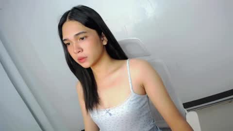 Snapshot of xairah_doux chatting on 8, 5, 2026 xairah_doux online show from 8, 5, 2026