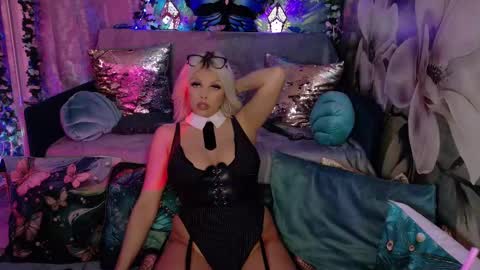 Snapshot of xalexax chatting on 13, 2, 2025 sooo hey im Sperm Mystik from Fuckistan i want you full my all holes bcs i have penis fever online show from 13, 2, 2025