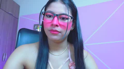 Snapshot of xallysonx_ chatting on 4, 5, 2026 XALLYSONX online show from 4, 5, 2026