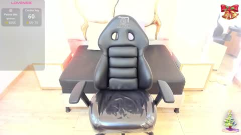 Snapshot of xander_tay chatting on 4, 12, 2024 ISSANDER online show from 4, 12, 2024