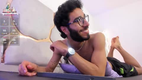 Snapshot of xander_tay chatting on 5, 12, 2024 ISSANDER online show from 5, 12, 2024