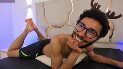 Snapshot of xander_tay chatting on 6, 12, 2024 ISSANDER online show from 6, 12, 2024