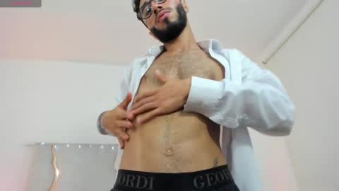 Snapshot of xander_tay chatting on 13, 12, 2024 ISSANDER online show from 13, 12, 2024