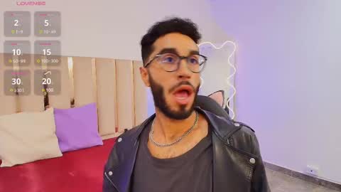 Snapshot of xander_tay chatting on 19, 12, 2024 ISSANDER online show from 19, 12, 2024