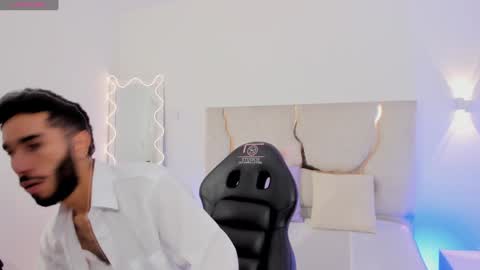 Snapshot of xander_tay chatting on 30, 12, 2024 ISSANDER online show from 30, 12, 2024