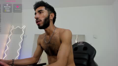 Snapshot of xander_tay chatting on 3, 1, 2025 ISSANDER online show from 3, 1, 2025