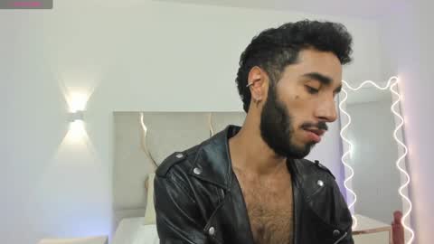 Snapshot of xander_tay chatting on 7, 1, 2025 ISSANDER online show from 7, 1, 2025