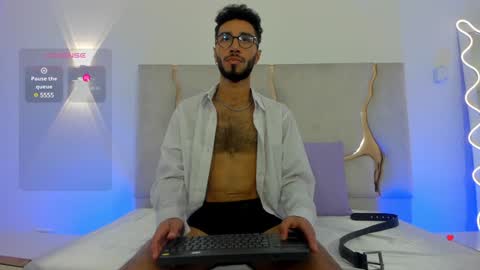 Snapshot of xander_tay chatting on 21, 1, 2025 ISSANDER online show from 21, 1, 2025