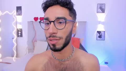 Snapshot of xander_tay chatting on 5, 3, 2025 ISSANDER online show from 5, 3, 2025