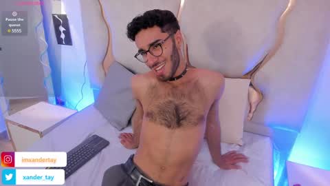 Snapshot of xander_tay chatting on 11, 3, 2025 ISSANDER online show from 11, 3, 2025