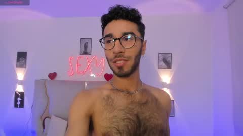 Snapshot of xander_tay chatting on 12, 3, 2025 ISSANDER online show from 12, 3, 2025