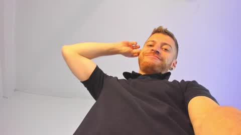 Snapshot of xandergunn chatting on 11, 1, 2025 xandergunn online show from 11, 1, 2025