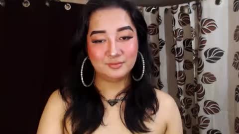 Nira   NOT INTO CHEAP GUYS  online show from 5, 1, 2025