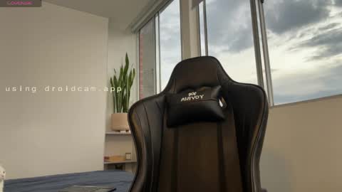 Snapshot of xavier_colleman chatting on 8, 5, 2026 Xavier online show from 8, 5, 2026