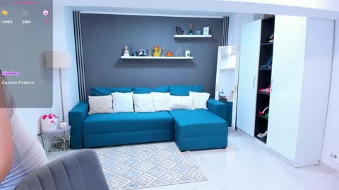 Christal online show from 5, 1, 2025