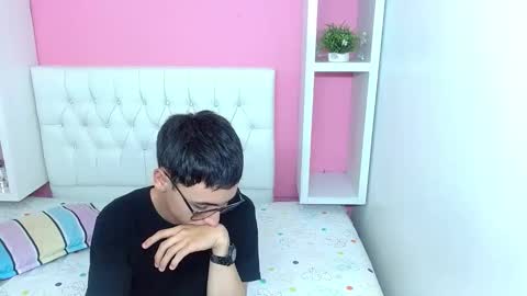xcoupleplayxx online show from 14, 5, 2026