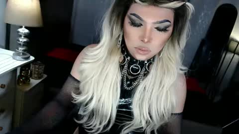 Zhavia online show from 16, 10, 2025