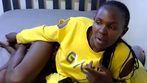 xeenah online show from 15, 4, 2026