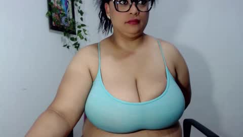 xelenagomez31 online show from 5, 12, 2024