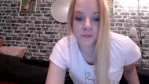 Milfi online show from 16, 2, 2026