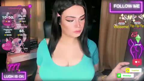 Snapshot of xhugeharleyselfsuckerx chatting on 17, 7, 2026 xHUGECOCKTILLCUMX online show from 17, 7, 2026