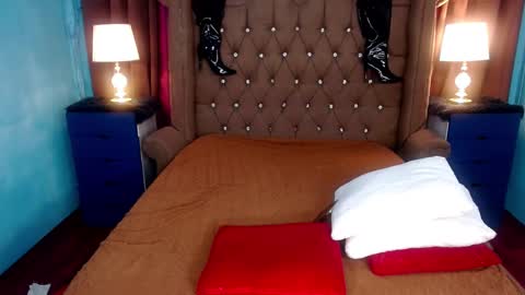 xhugesignificant69x online show from 8, 2, 2025